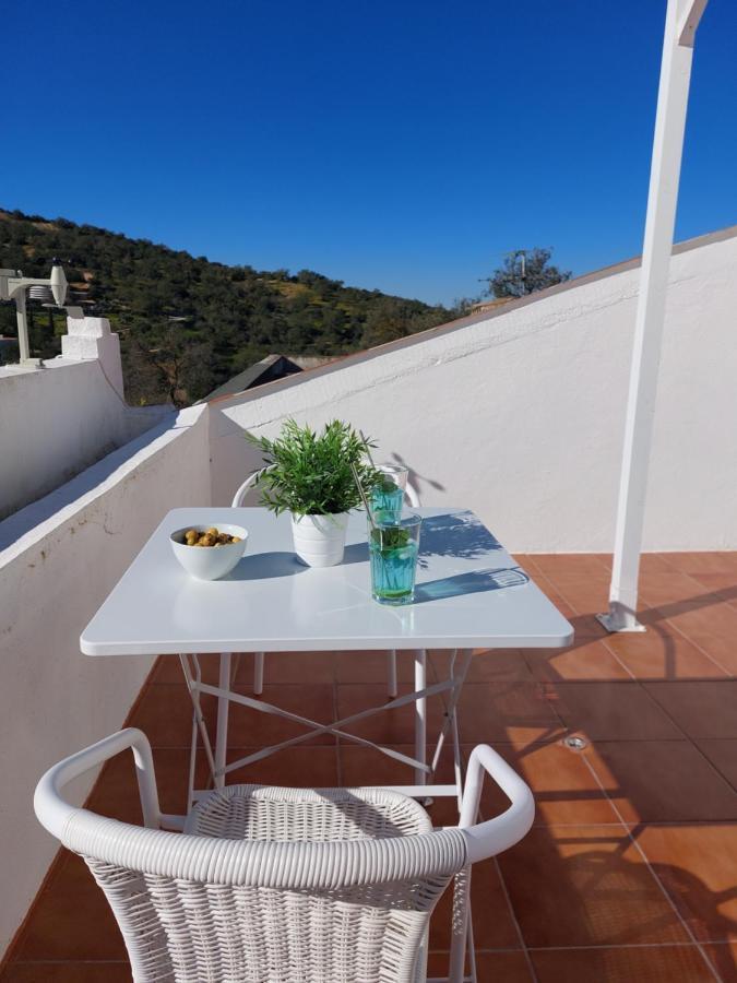 "Oliveiras" Appartement Typique Avec Terrasse Et Piscine Λουλέ Εξωτερικό φωτογραφία