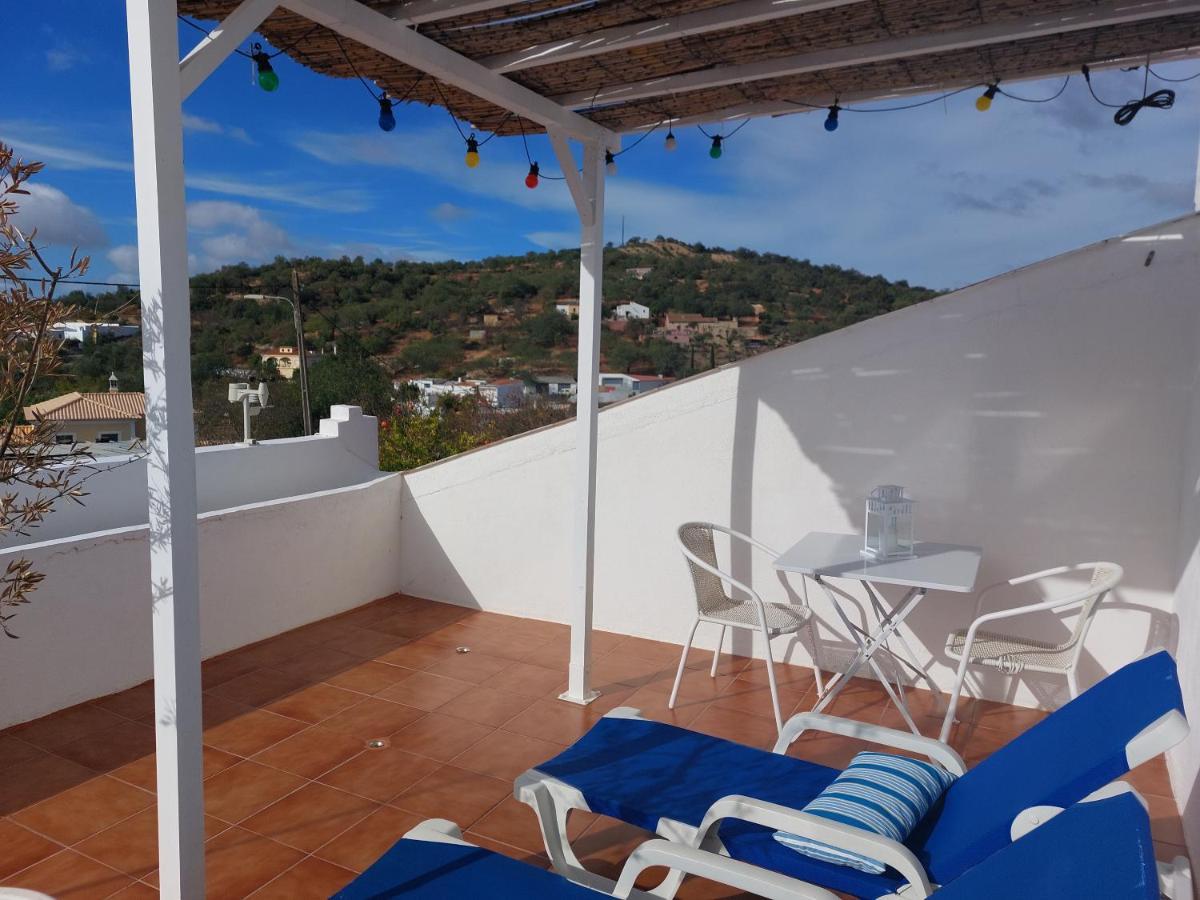 "Oliveiras" Appartement Typique Avec Terrasse Et Piscine Λουλέ Εξωτερικό φωτογραφία